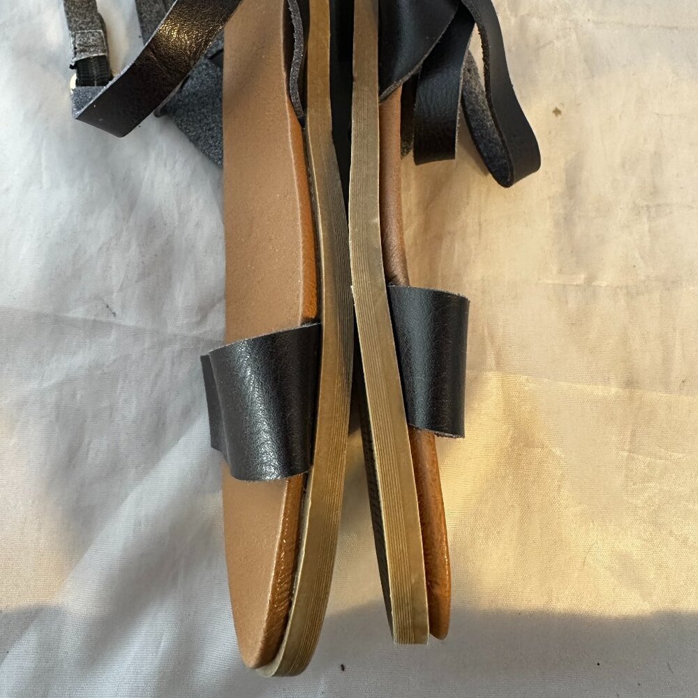 Abound  Sienna Sandals, Flats Black Faux Leather, Ankle Strap  Women Sizes - Picture 2 of 4